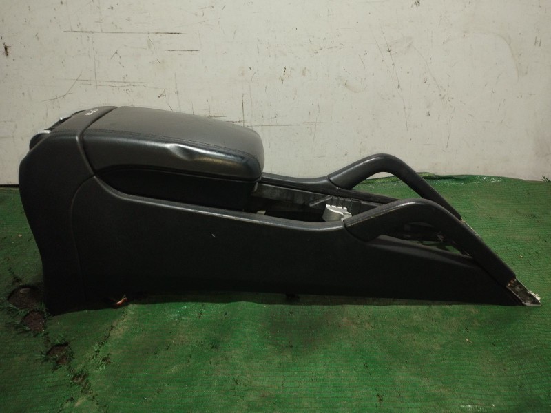 Recambio de consola central trasera para porsche cayenne (9pa) turbo 4.5 referencia OEM IAM   