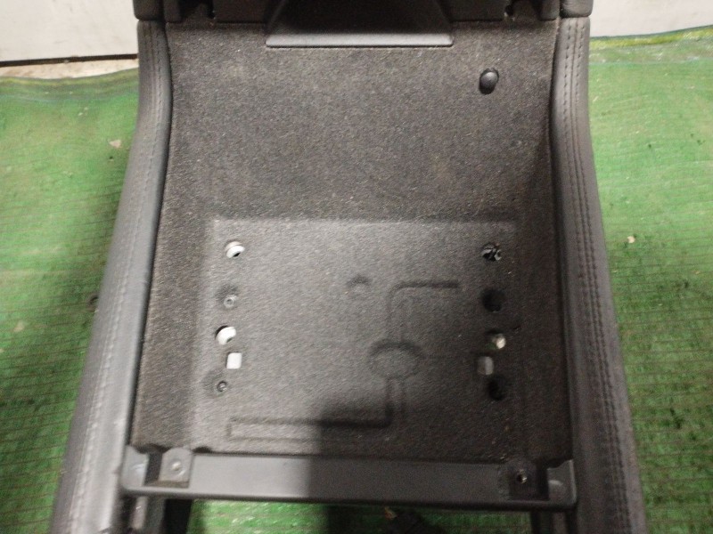 Recambio de consola central trasera para porsche cayenne (9pa) turbo 4.5 referencia OEM IAM   