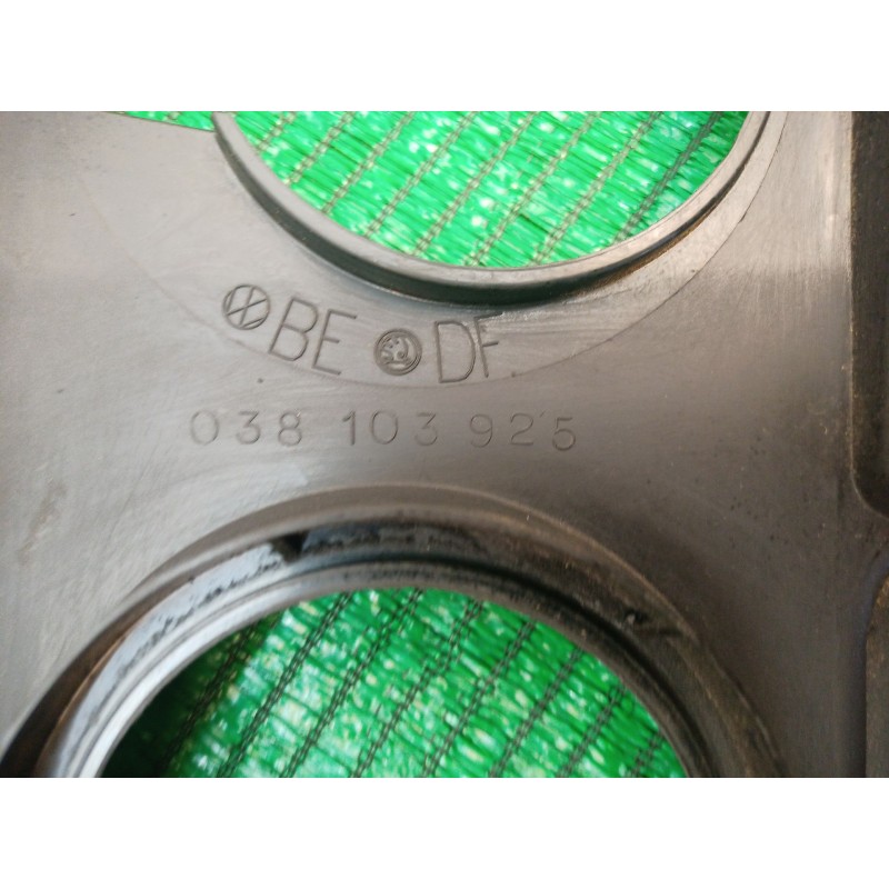 Recambio de tapa motor para audi a4 b6 (8e2) 1.9 tdi referencia OEM IAM 038103925 038103925 038103925