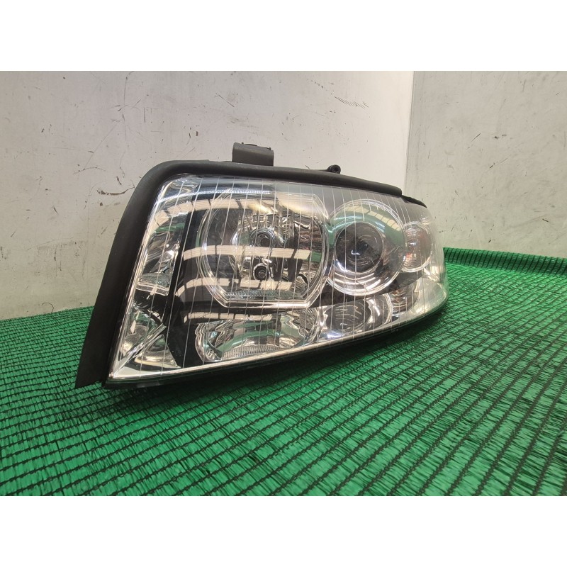 Recambio de faro izquierdo para audi a4 b6 (8e2) 1.9 tdi referencia OEM IAM 89305695 8930569589305695 89305695