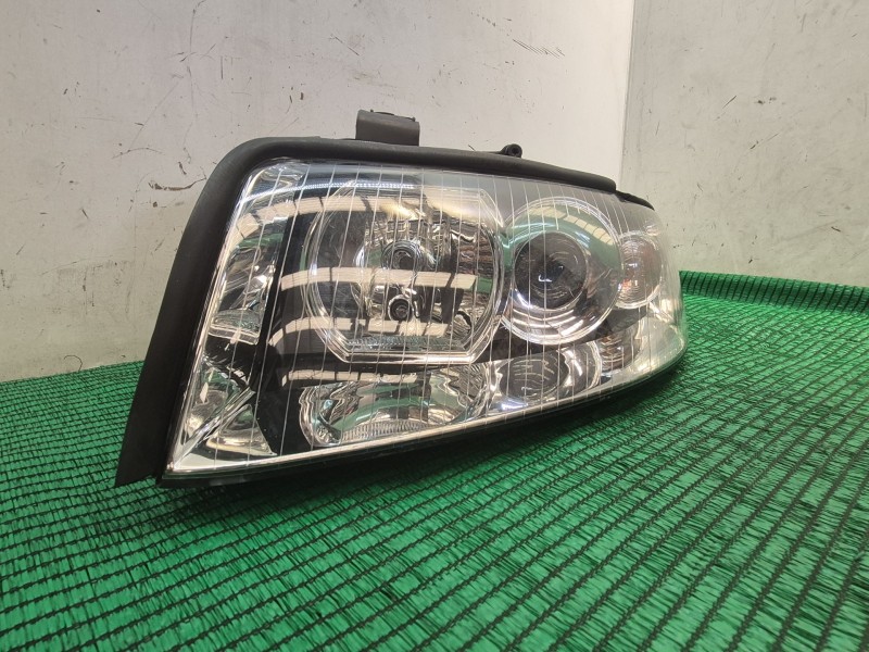 Recambio de faro izquierdo para audi a4 b6 (8e2) 1.9 tdi referencia OEM IAM 89305695 8930569589305695 89305695
