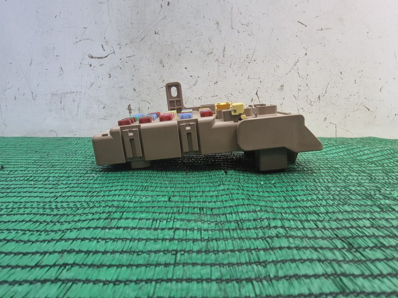 Recambio de caja reles / fusibles para subaru tribeca (b9) 3.0 (wxe) referencia OEM IAM 82201XA00B 82201XA00B 82201XA00B