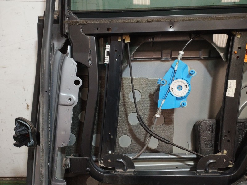 Recambio de puerta trasera derecha para porsche cayenne (9pa) turbo 4.5 referencia OEM IAM   