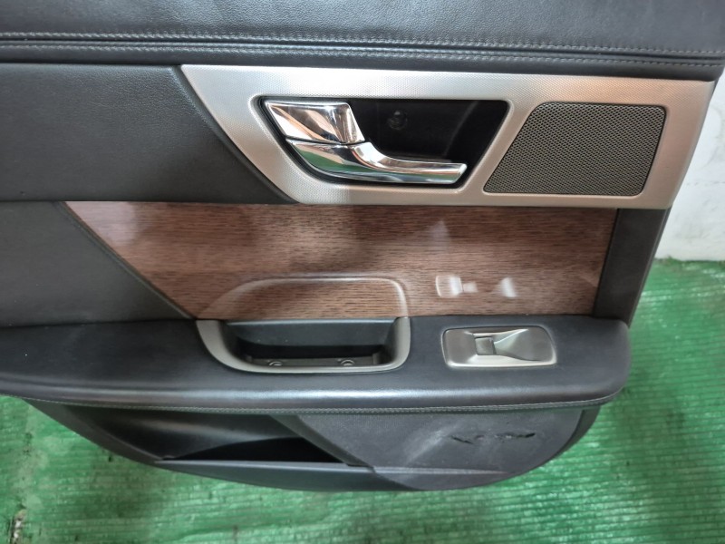 Recambio de guarnecido puerta trasera izquierda para jaguar xf i (x250) 3.0 referencia OEM IAM   