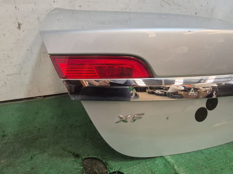 Recambio de tapa maletero para jaguar xf i (x250) 3.0 referencia OEM IAM   
