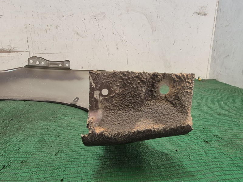 Recambio de aleta delantera derecha para kia cee´d sportswagon (jd) 1.6 crdi 128 referencia OEM IAM   