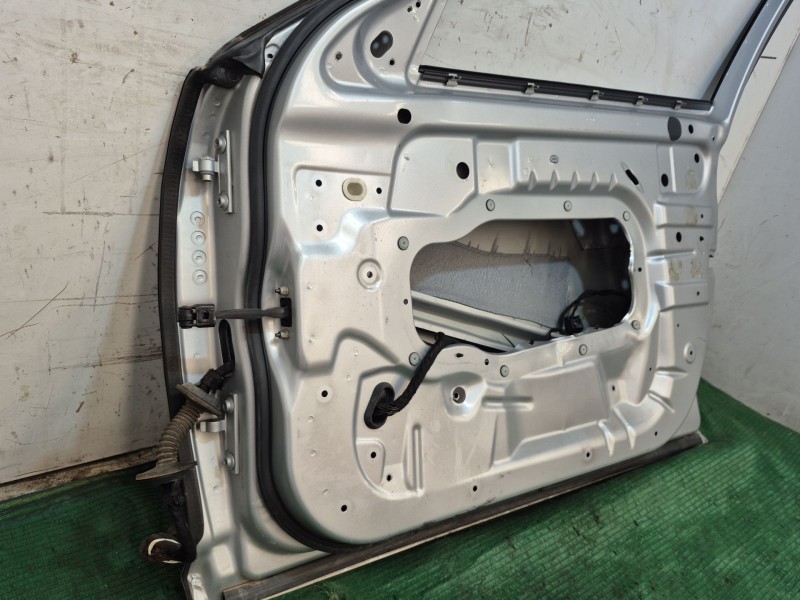 Recambio de puerta delantera derecha para jaguar xf i (x250) 3.0 referencia OEM IAM   