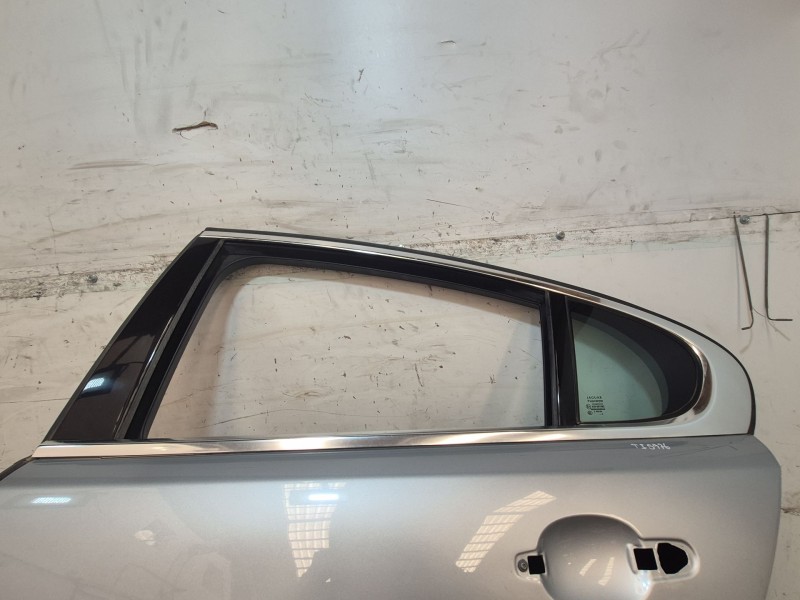 Recambio de puerta trasera izquierda para jaguar xf i (x250) 3.0 referencia OEM IAM   