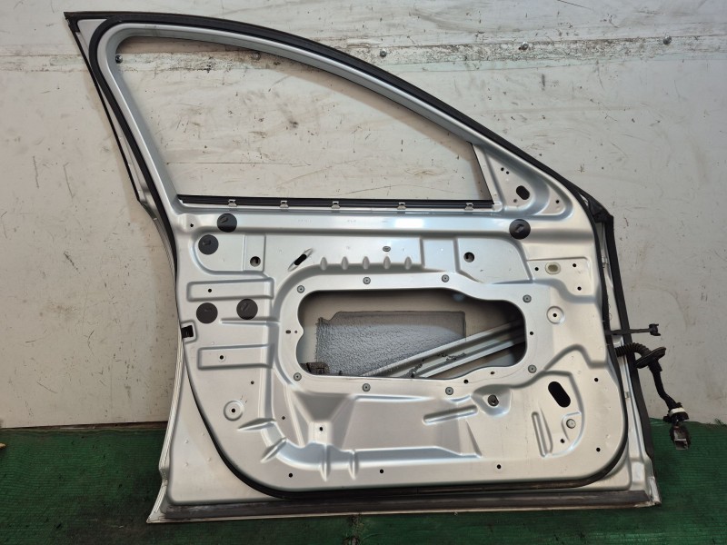 Recambio de puerta delantera izquierda para jaguar xf i (x250) 3.0 referencia OEM IAM   