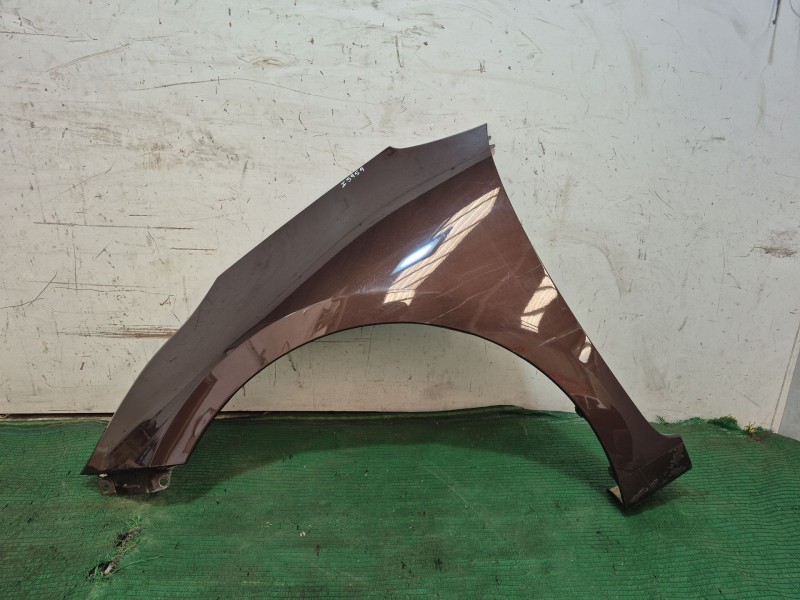 Recambio de aleta delantera izquierda para kia cee´d sportswagon (jd) 1.6 crdi 128 referencia OEM IAM   