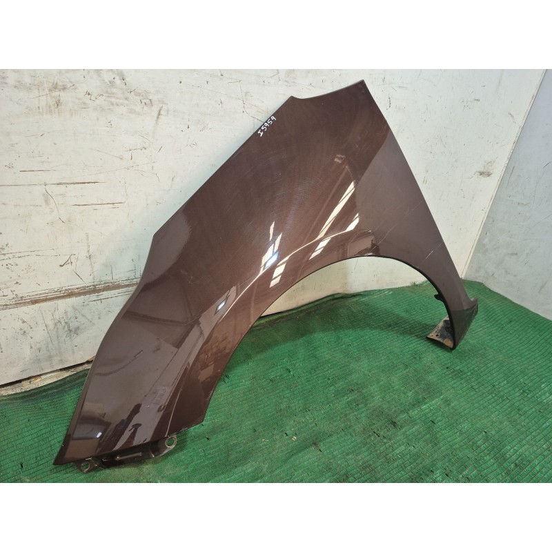 Recambio de aleta delantera izquierda para kia cee´d sportswagon (jd) 1.6 crdi 128 referencia OEM IAM   