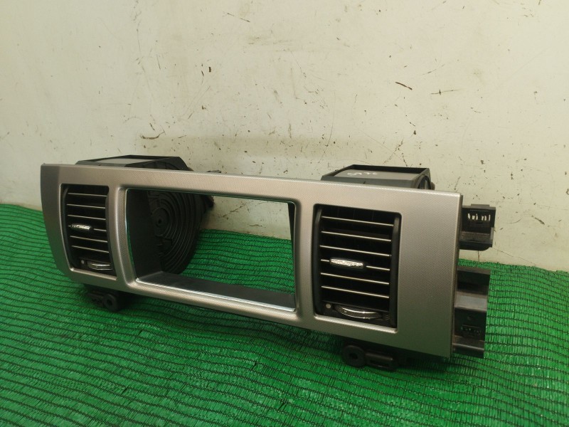 Recambio de rejilla aireadora para jaguar xf i (x250) 3.0 referencia OEM IAM   