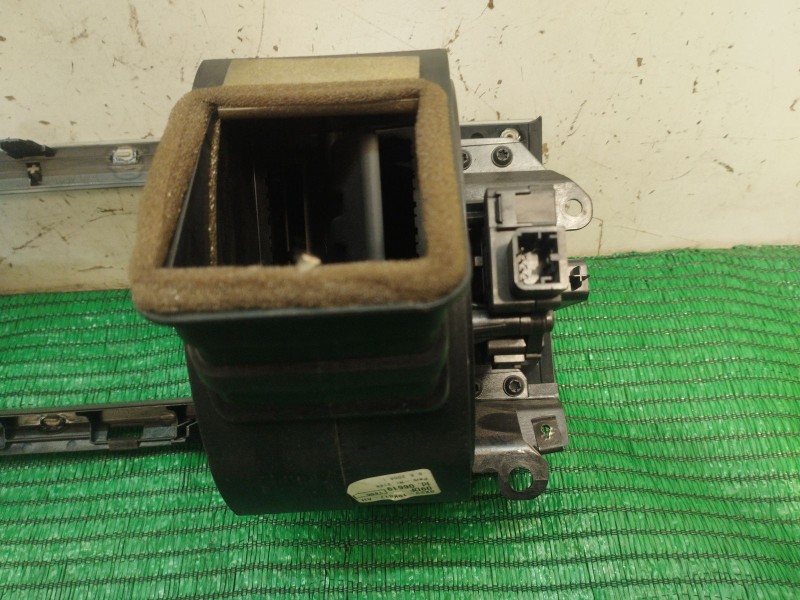 Recambio de rejilla aireadora para jaguar xf i (x250) 3.0 referencia OEM IAM   