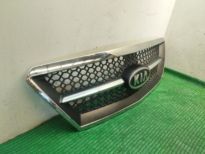 Recambio de rejilla delantera para kia sorento 2.5 crdi concept referencia OEM IAM   