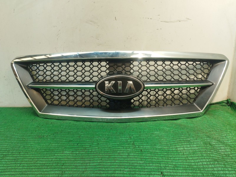 Recambio de rejilla delantera para kia sorento 2.5 crdi concept referencia OEM IAM   