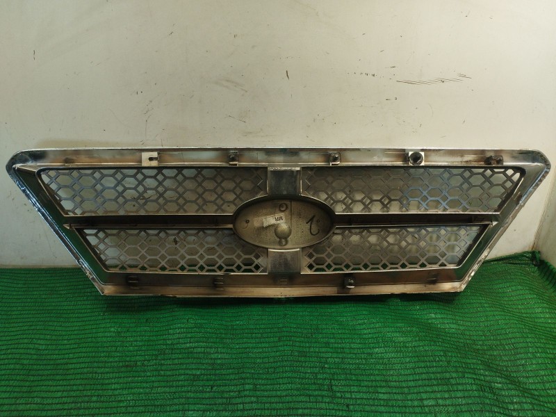 Recambio de rejilla delantera para kia sorento 2.5 crdi concept referencia OEM IAM   