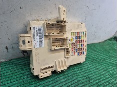 Recambio de caja reles / fusibles para kia cee´d sportswagon (jd) 1.6 crdi 128 referencia OEM IAM    2