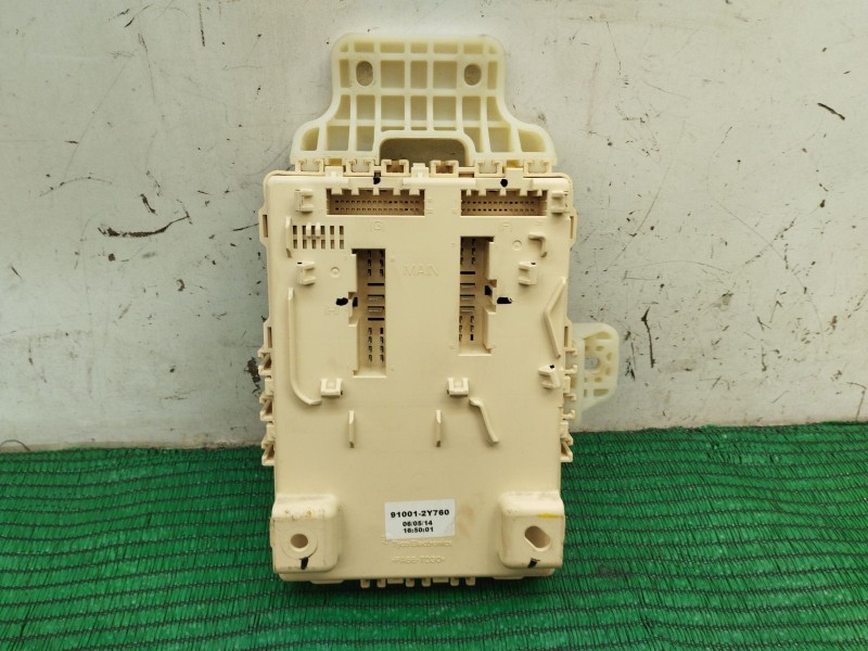 Recambio de caja reles / fusibles para hyundai ix35 (lm, el, elh) 1.6 referencia OEM IAM   