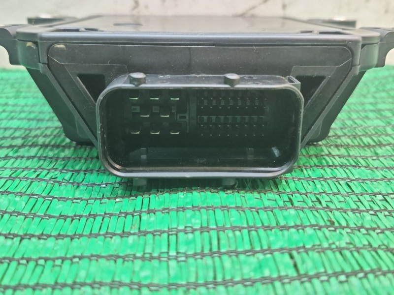 Recambio de modulo electronico para kia cee´d sportswagon (jd) 1.6 crdi 128 referencia OEM IAM   