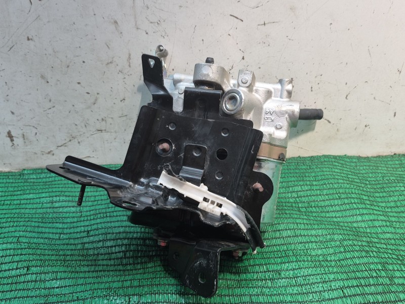 Recambio de bomba freno para toyota yaris (_p13_) 1.5 hybrid (nhp130_) referencia OEM IAM   