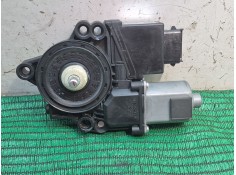 Recambio de motor elevalunas delantero izquierdo para kia cee´d sportswagon (jd) 1.6 crdi 128 referencia OEM IAM    2