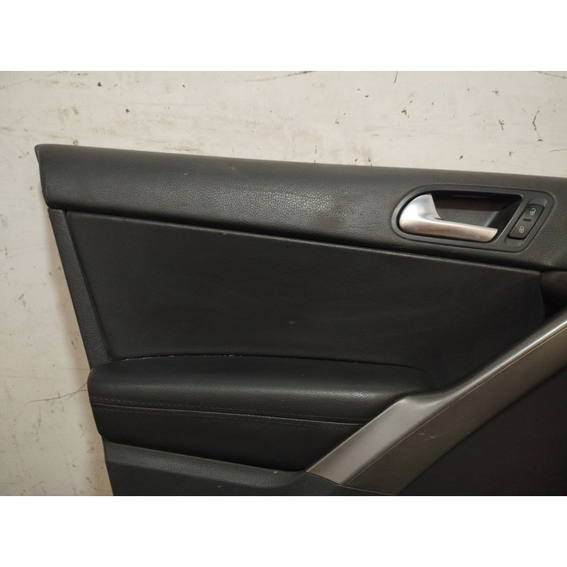 Recambio de guarnecido puerta delantera izquierda para volkswagen tiguan (5n_) 2.0 tdi referencia OEM IAM   