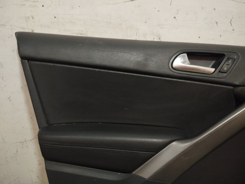 Recambio de guarnecido puerta delantera izquierda para volkswagen tiguan (5n_) 2.0 tdi referencia OEM IAM   