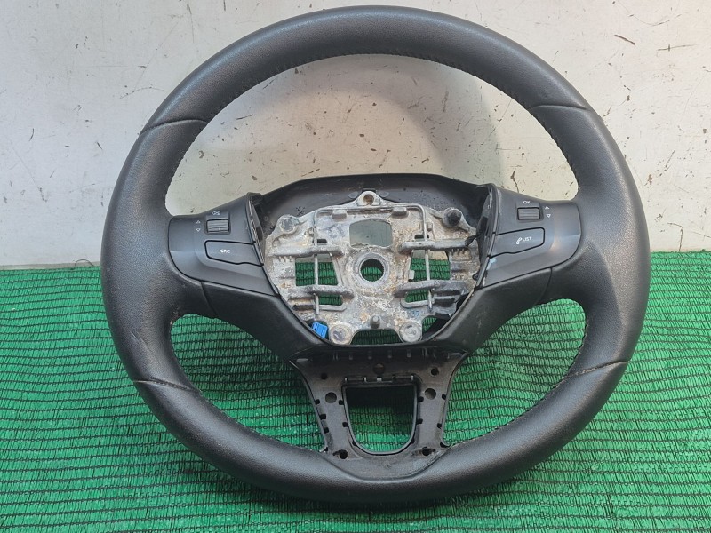 Recambio de volante para peugeot 208 i (ca_, cc_) 1.2 vti 82 referencia OEM IAM   