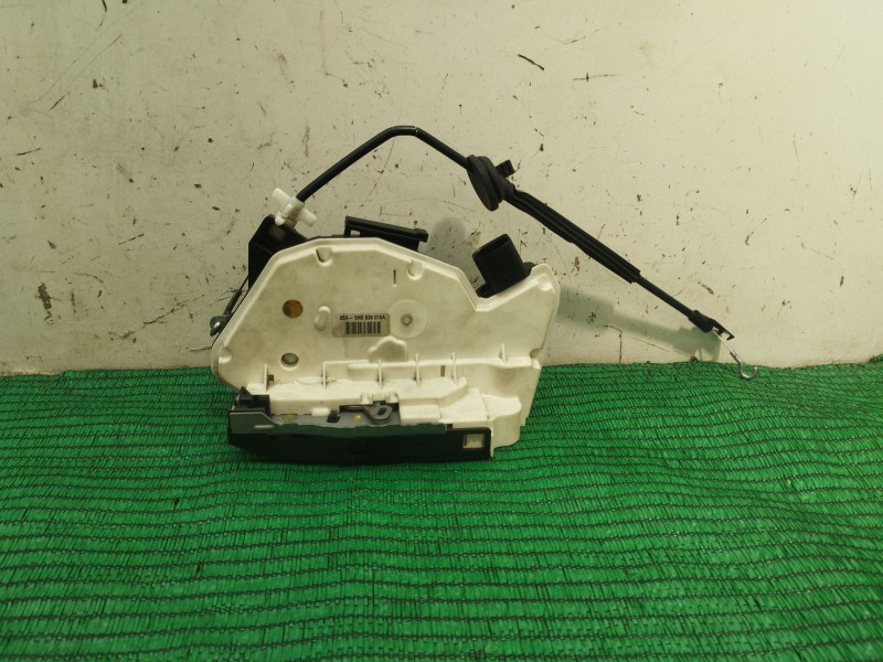 Recambio de cerradura puerta trasera izquierda para volkswagen tiguan (5n_) 2.0 tdi referencia OEM IAM   