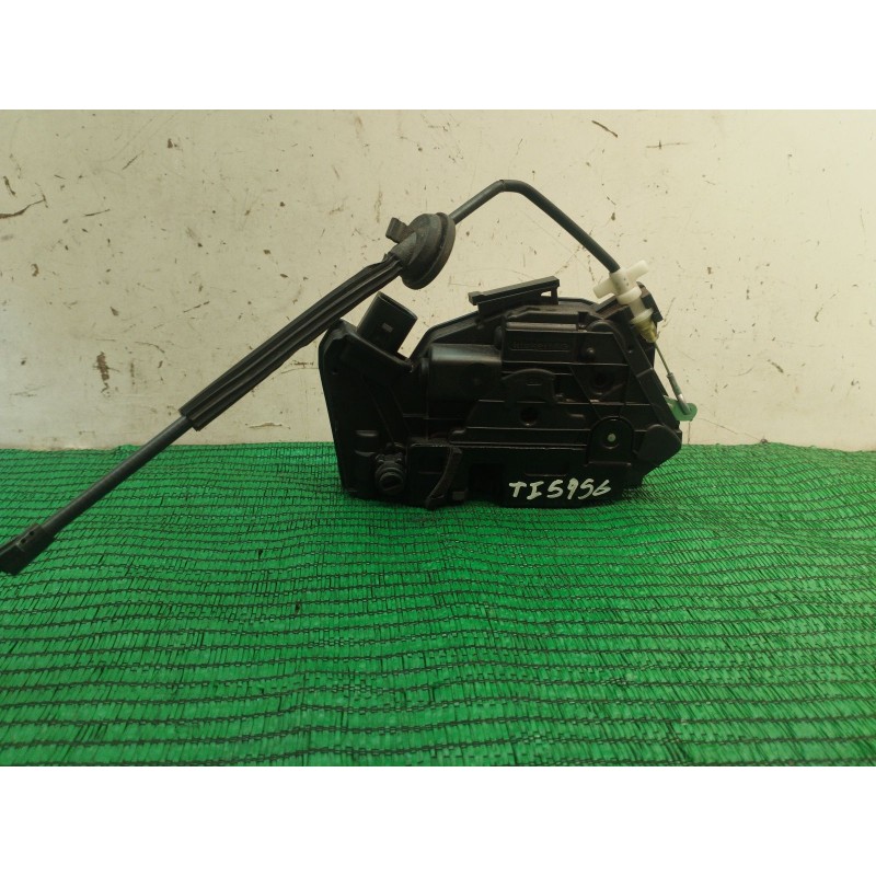 Recambio de cerradura puerta trasera izquierda para volkswagen tiguan (5n_) 2.0 tdi referencia OEM IAM   