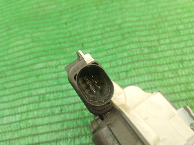 Recambio de cerradura puerta trasera izquierda para volkswagen tiguan (5n_) 2.0 tdi referencia OEM IAM   