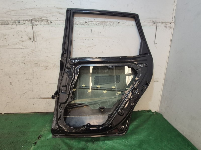 Recambio de puerta trasera derecha para kia cee´d sw (ed) 1.6 crdi 90 referencia OEM IAM   