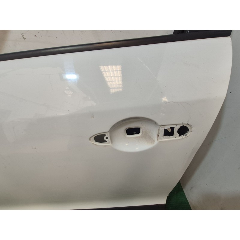 Recambio de puerta delantera izquierda para renault megane iii hatchback (bz0/1_, b3_) 1.5 dci referencia OEM IAM   