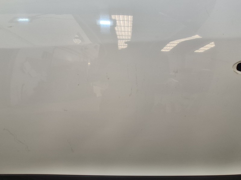 Recambio de puerta delantera izquierda para renault megane iii hatchback (bz0/1_, b3_) 1.5 dci referencia OEM IAM   