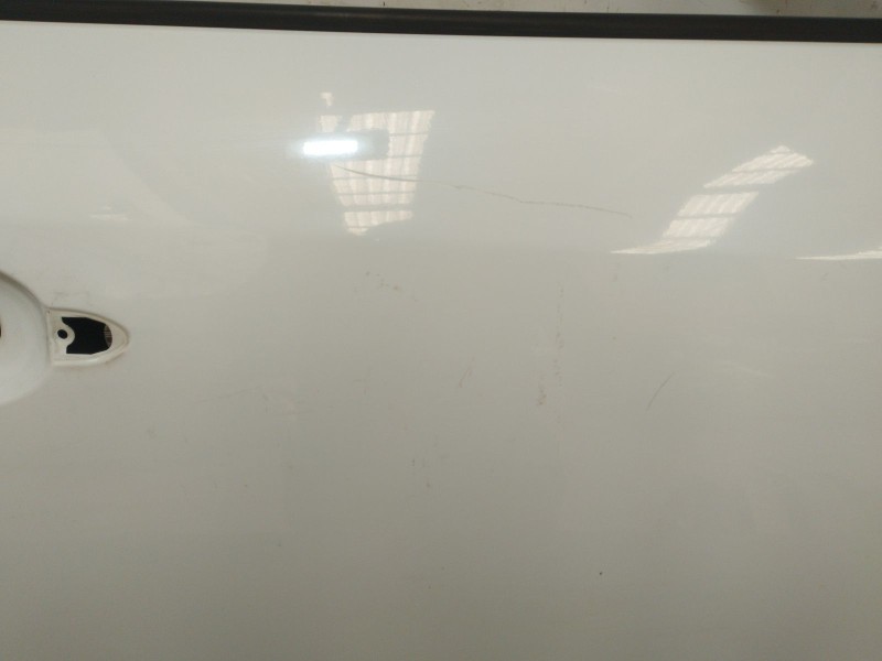 Recambio de puerta delantera derecha para renault megane iii hatchback (bz0/1_, b3_) 1.5 dci referencia OEM IAM   