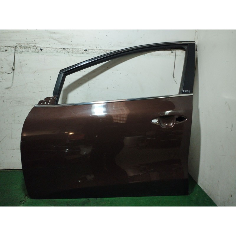 Recambio de puerta delantera izquierda para kia cee´d sportswagon (jd) 1.6 crdi 128 referencia OEM IAM   