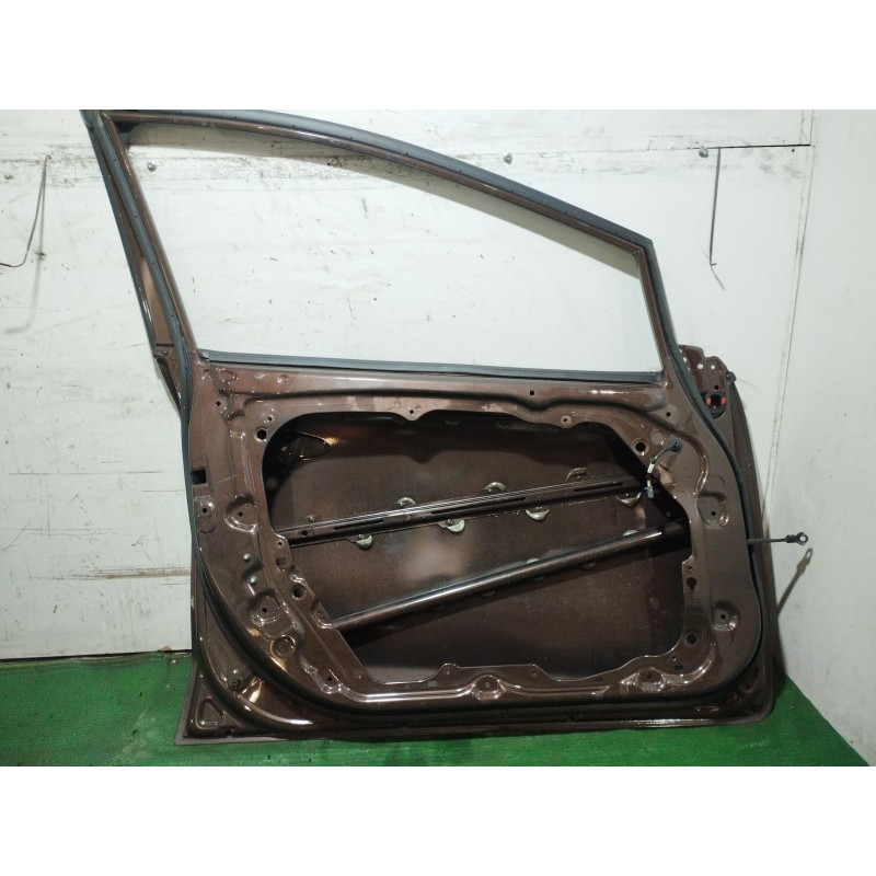 Recambio de puerta delantera izquierda para kia cee´d sportswagon (jd) 1.6 crdi 128 referencia OEM IAM   