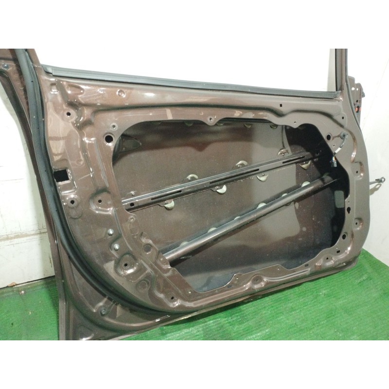 Recambio de puerta delantera izquierda para kia cee´d sportswagon (jd) 1.6 crdi 128 referencia OEM IAM   