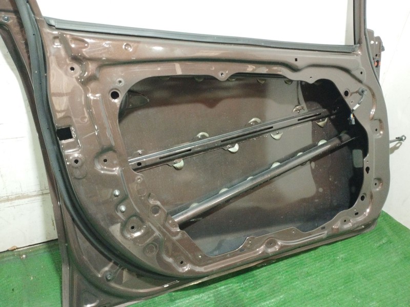 Recambio de puerta delantera izquierda para kia cee´d sportswagon (jd) 1.6 crdi 128 referencia OEM IAM   