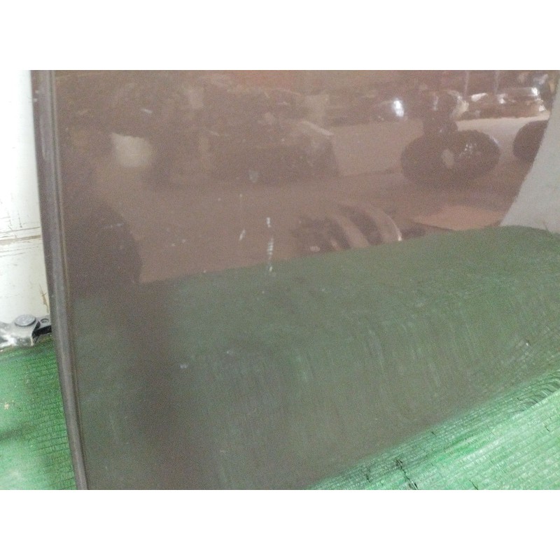 Recambio de puerta trasera izquierda para kia cee´d sportswagon (jd) 1.6 crdi 128 referencia OEM IAM   