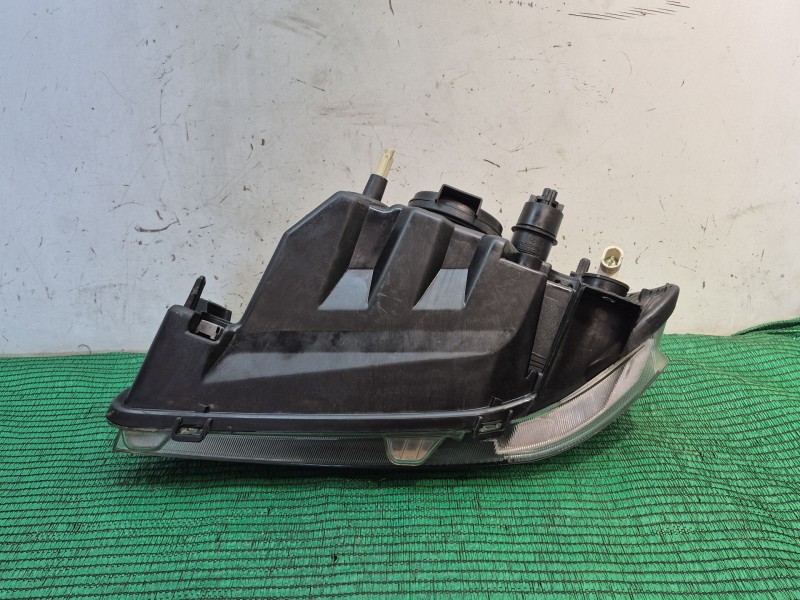 Recambio de faro derecho para dacia logan (ls_) 1.5 dci (ls0k) referencia OEM IAM    Recambio de faro derecho para dacia logan (ls_) 1.5 dci (ls0k) referencia OEM IAM