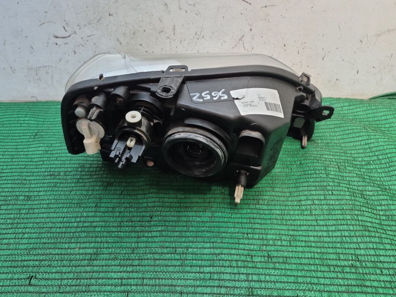 Recambio de faro izquierdo para dacia logan (ls_) 1.5 dci (ls0k) referencia OEM IAM 8200211005 8200211005 8200211005