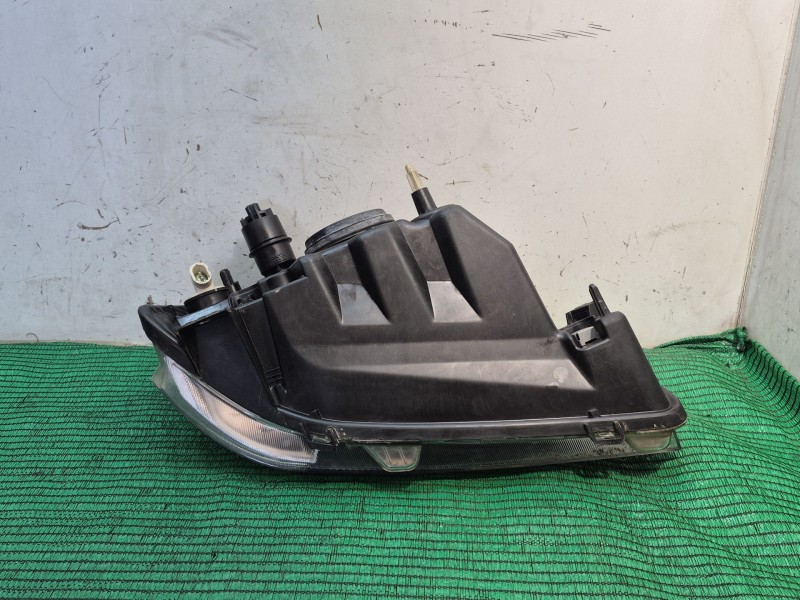 Recambio de faro izquierdo para dacia logan (ls_) 1.5 dci (ls0k) referencia OEM IAM 8200211005 8200211005 8200211005