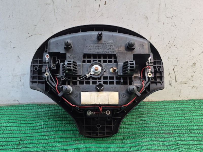 Recambio de airbag volante para peugeot 308 ii (lb_, lp_, lw_, lh_, l3_) 1.6 hdi referencia OEM IAM    Recambio de airbag volante para peugeot 308 ii (lb_, lp_, lw_, lh_, l3_) 1.6 hdi referencia OEM IAM