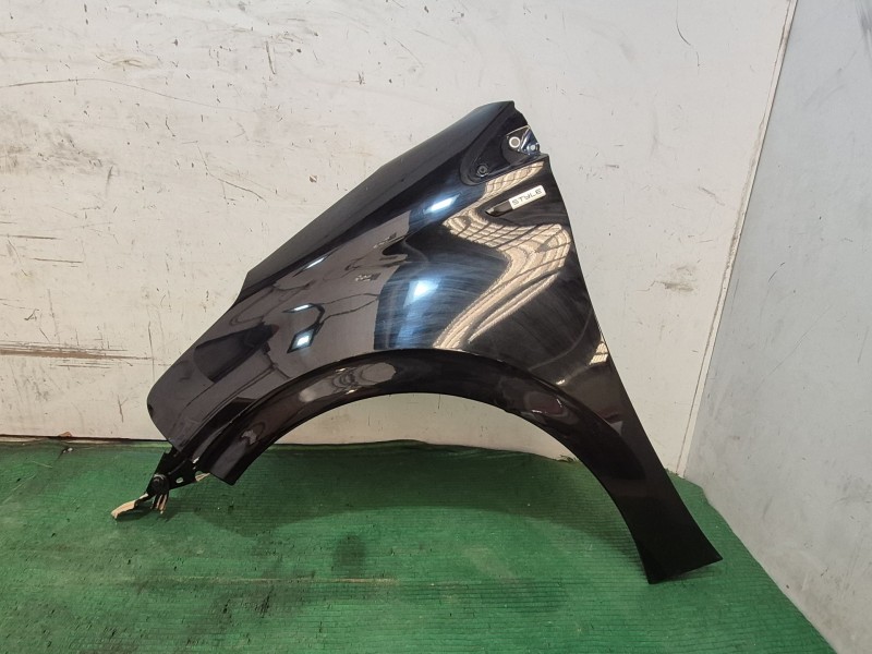 Recambio de aleta delantera izquierda para peugeot 208 i (ca_, cc_) 1.2 vti 82 referencia OEM IAM   