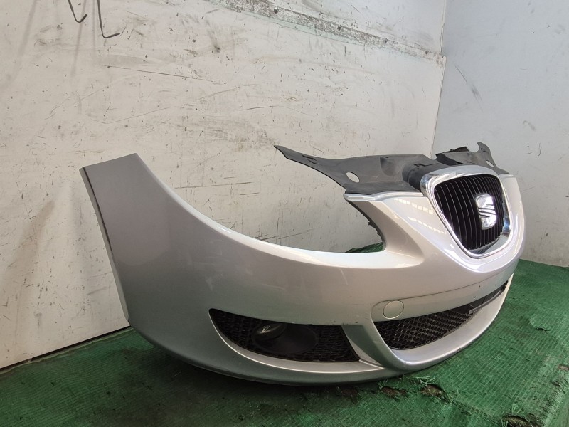 Recambio de paragolpes delantero para seat leon (1p1) 1.9 tdi referencia OEM IAM   