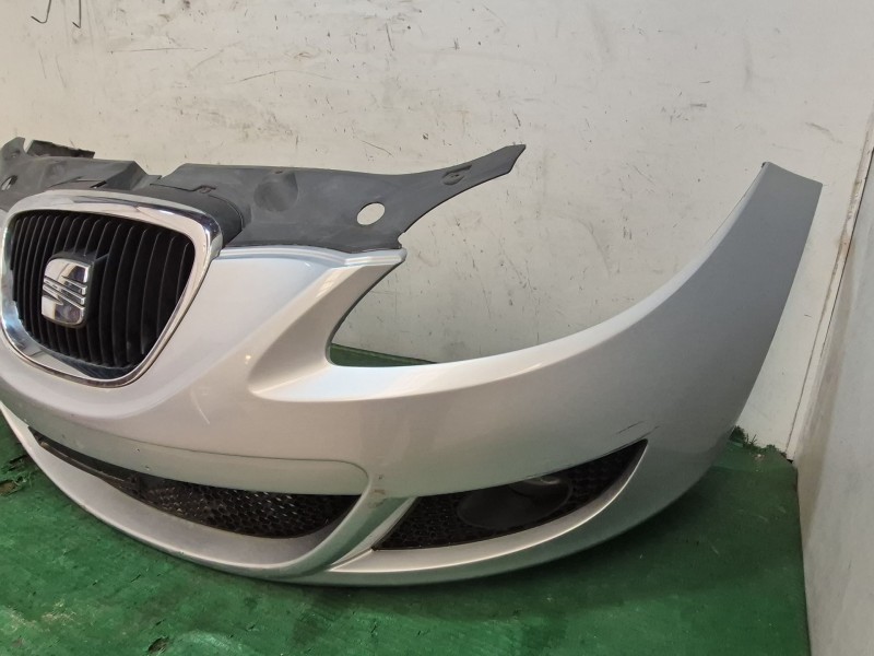 Recambio de paragolpes delantero para seat leon (1p1) 1.9 tdi referencia OEM IAM   