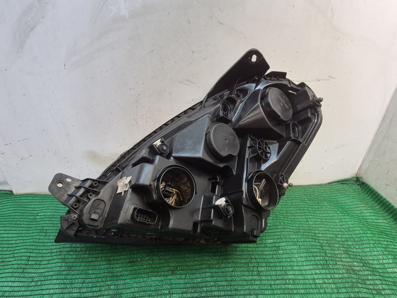 Recambio de faro derecho para iveco daily iv furgoneta 65c15 referencia OEM IAM   