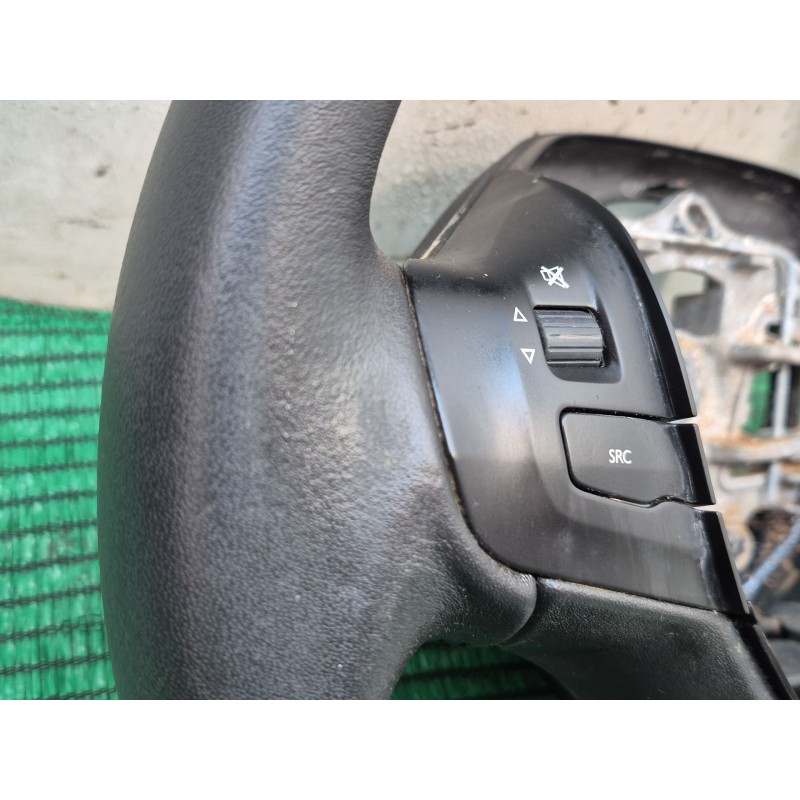 Recambio de volante para peugeot 208 i (ca_, cc_) 1.2 vti 82 referencia OEM IAM   