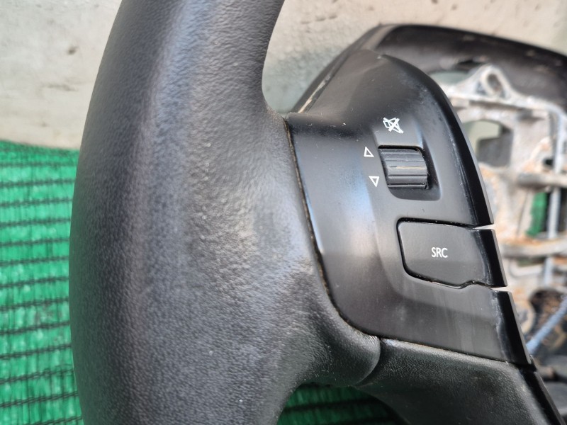 Recambio de volante para peugeot 208 i (ca_, cc_) 1.2 vti 82 referencia OEM IAM   